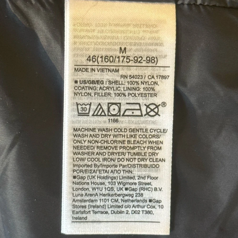 NWOT GAP ColdControl Puffer Jacket Men’s M Black Lightweight Warm Winter Coat - Picture 4 of 9